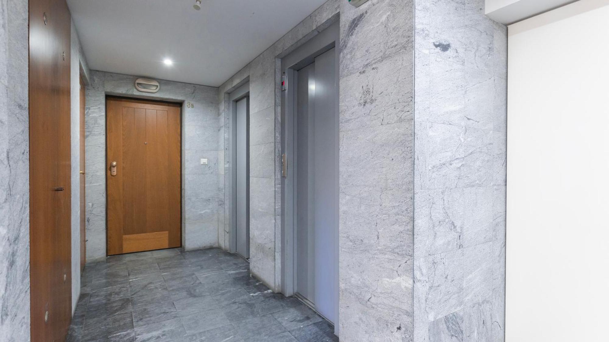 Stylish Apartment With Parking By Lovelystay Lisbon Exterior photo