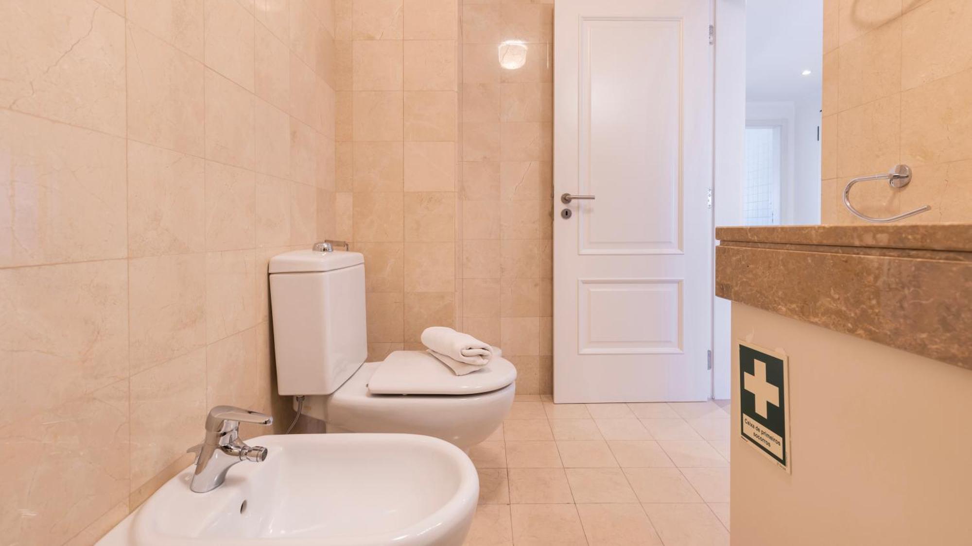 Stylish Apartment With Parking By Lovelystay Lisbon Exterior photo