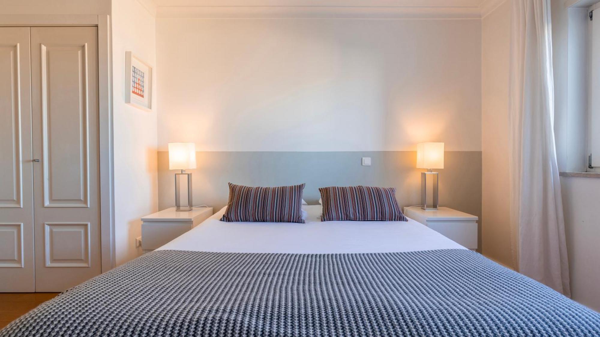 Stylish Apartment With Parking By Lovelystay Lisbon Exterior photo
