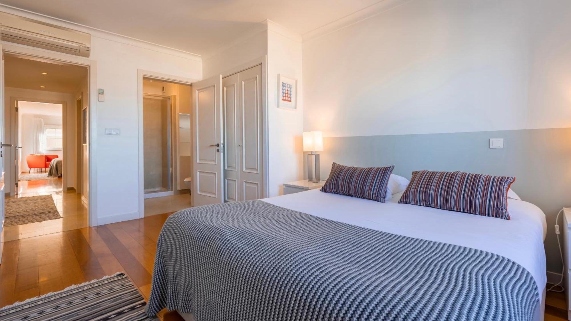 Stylish Apartment With Parking By Lovelystay Lisbon Exterior photo
