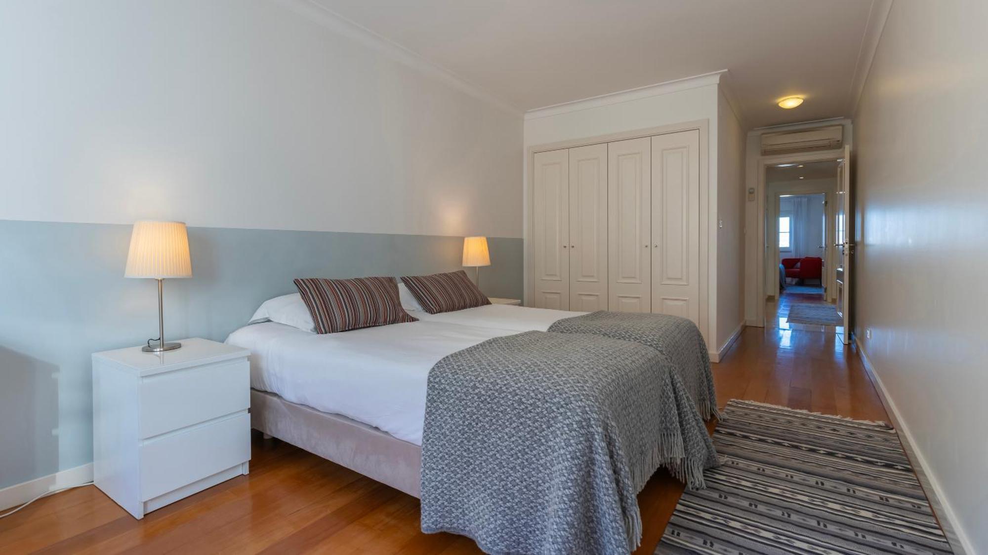 Stylish Apartment With Parking By Lovelystay Lisbon Exterior photo
