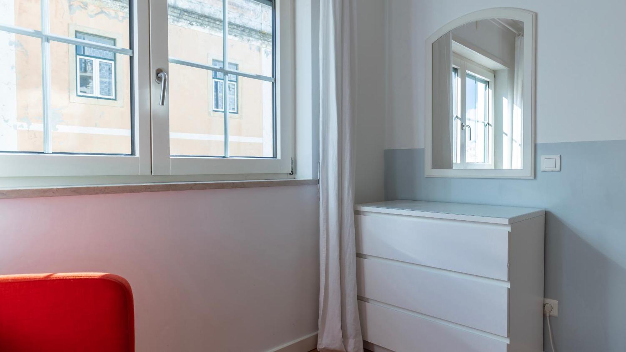 Stylish Apartment With Parking By Lovelystay Lisbon Exterior photo